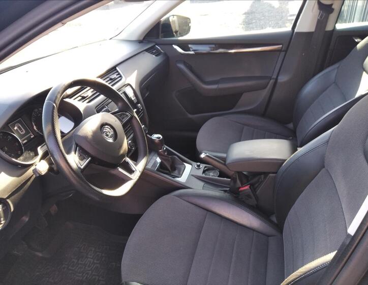 Škoda Octavia 12