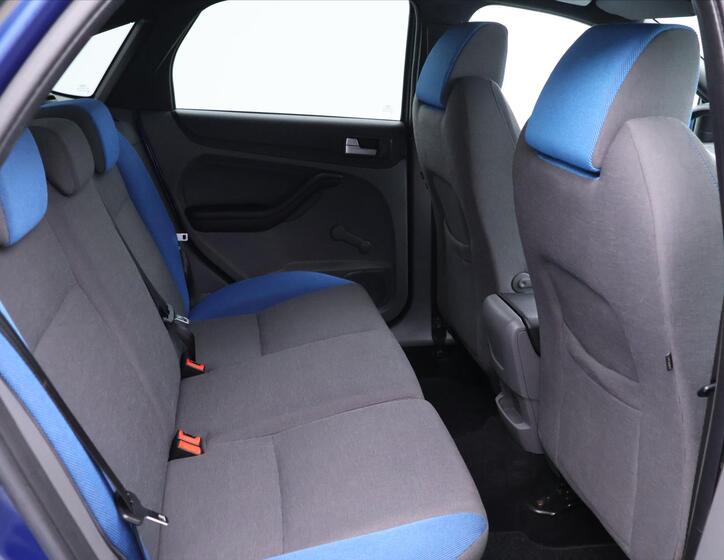 Ford Focus 13