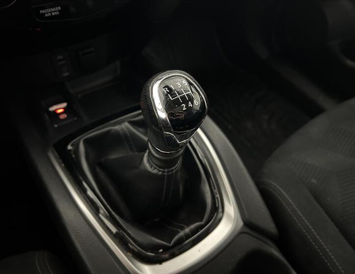 Nissan X-Trail 24