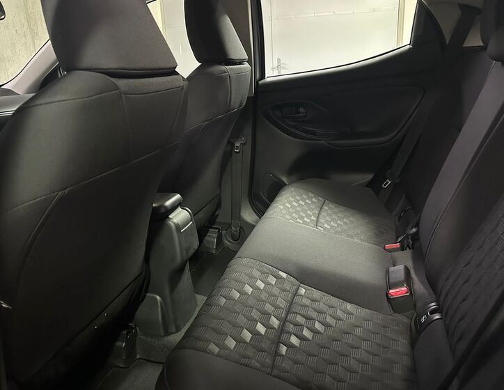 Toyota Yaris 10