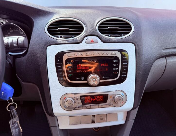 Ford Focus 16