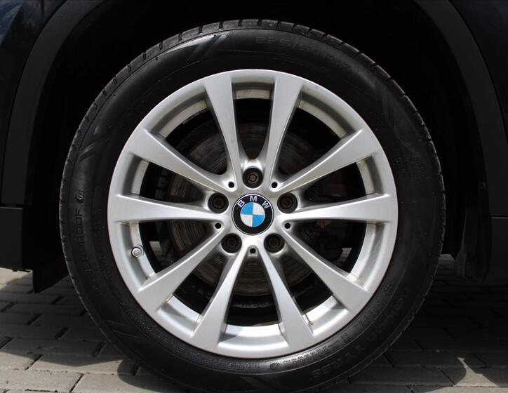 BMW X1 9