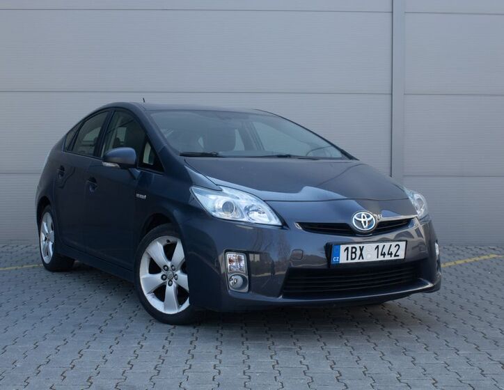 Toyota Prius 3