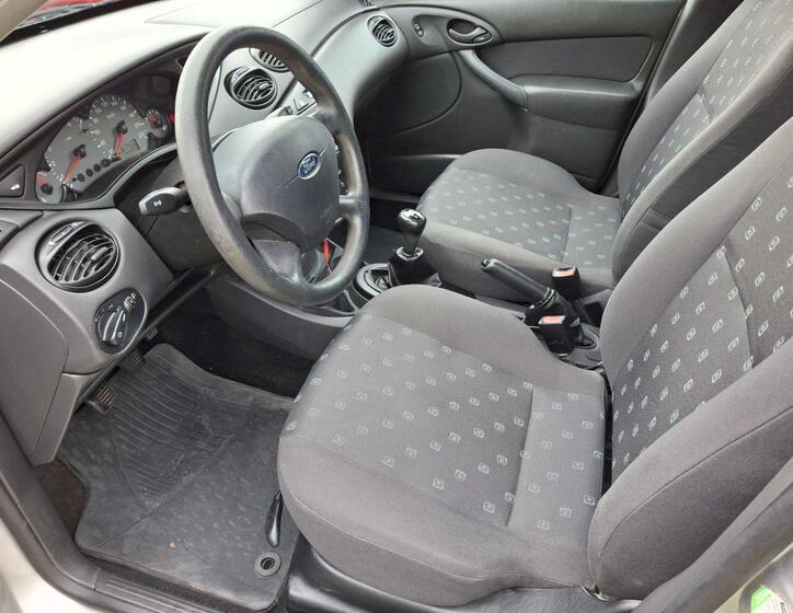 Ford Focus 6