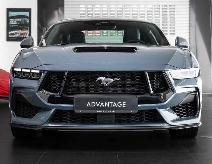 Ford Mustang 2