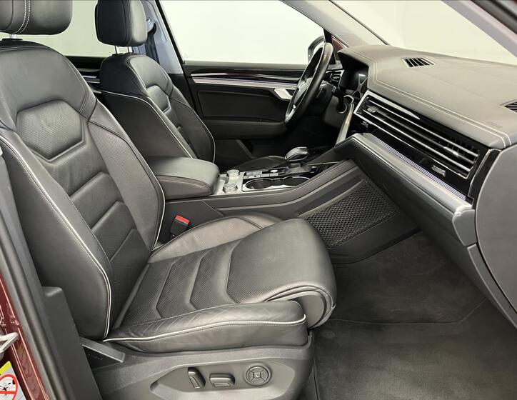 Volkswagen Touareg 24