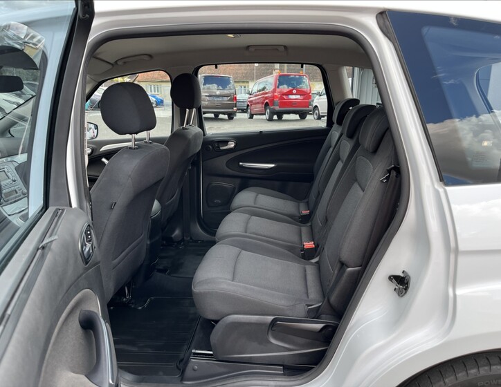 Ford S-MAX 16