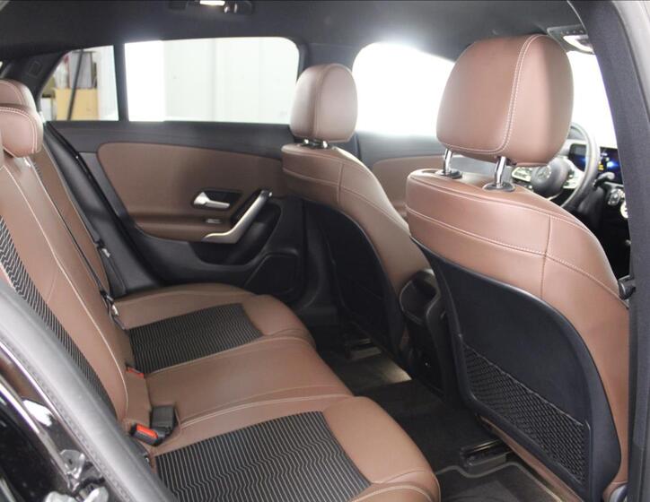 Mercedes-Benz CLA 25