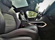 Jaguar F-Pace 46