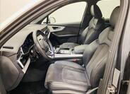 Audi Q7 5