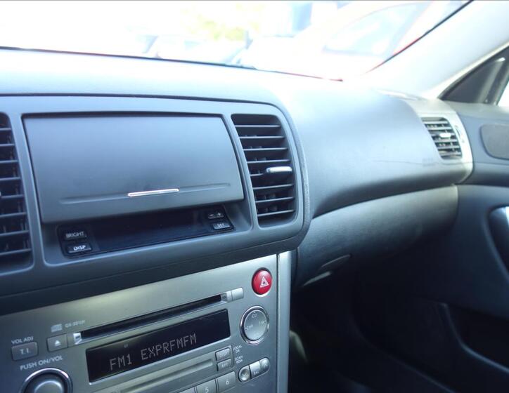 Subaru Legacy 28