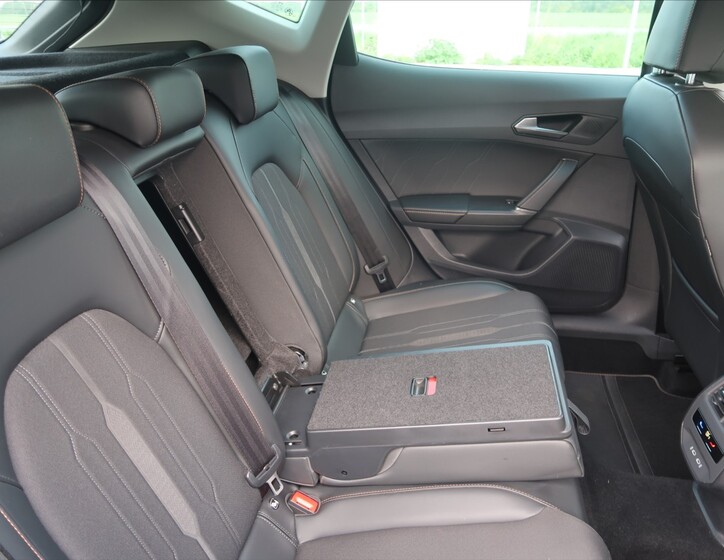 Cupra Formentor 15