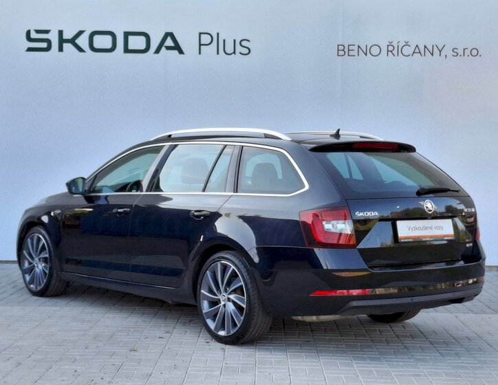 Škoda Octavia 12