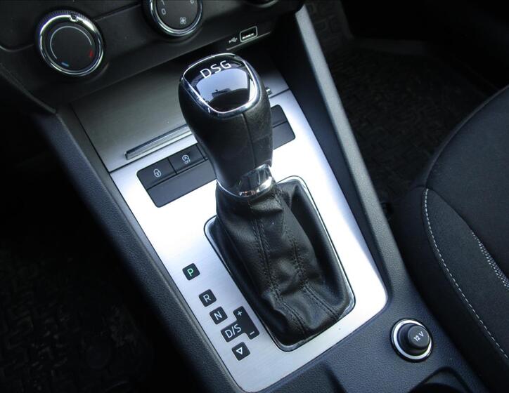 Škoda Octavia 10