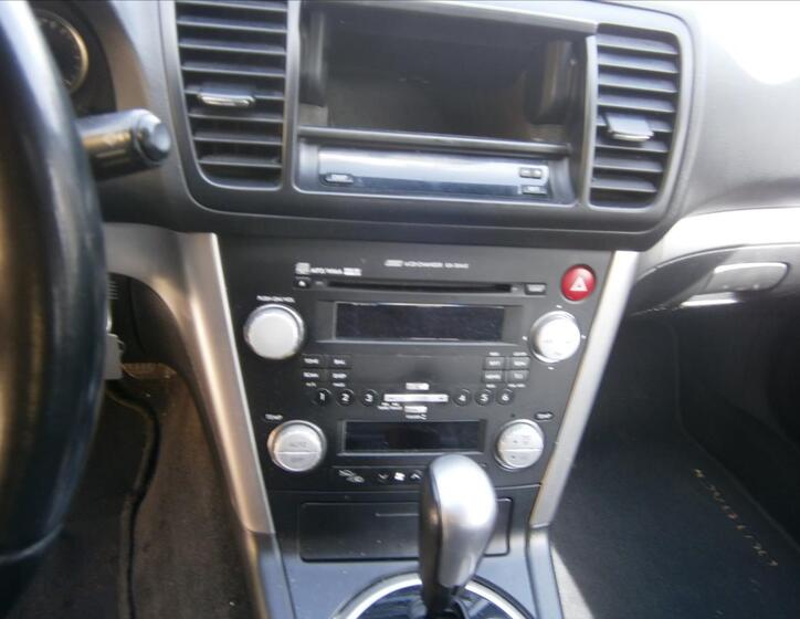 Subaru Legacy 13