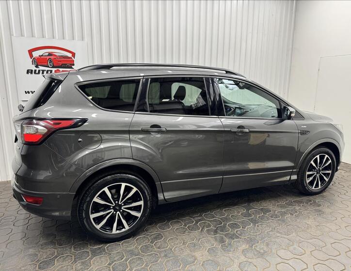 Ford Kuga 9