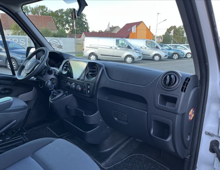 Renault Master 19