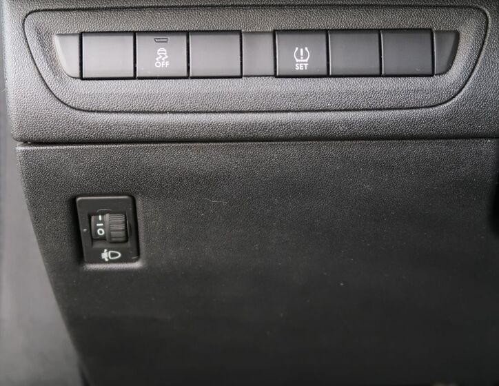 Peugeot 208 14