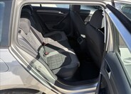 Volkswagen Golf 24