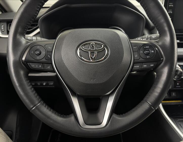 Toyota RAV4 9