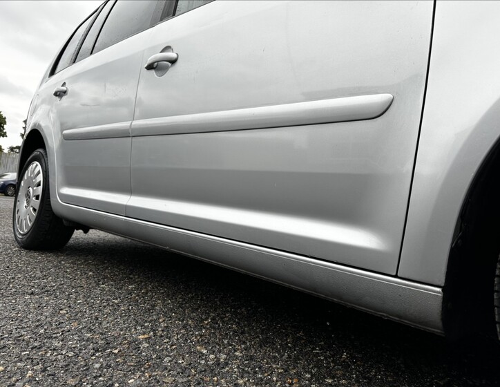 Volkswagen Touran 19