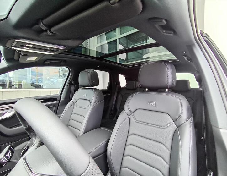 Volkswagen Touareg 11