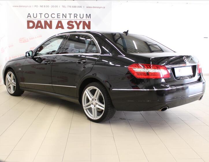 Mercedes-Benz Třídy E 6