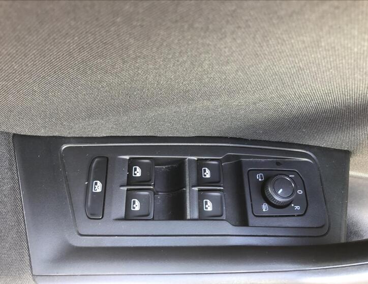 Volkswagen T-Roc 18