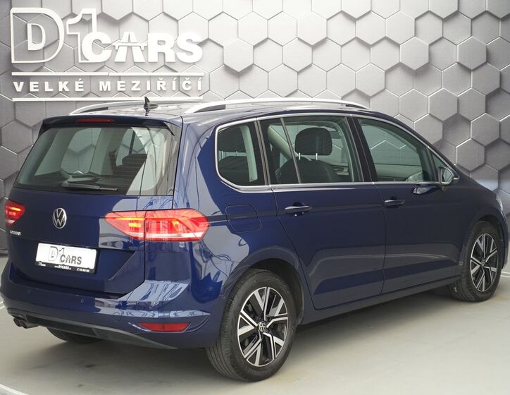 Volkswagen Touran 2