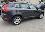 Volvo XC60 13