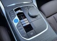 BMW i4 12