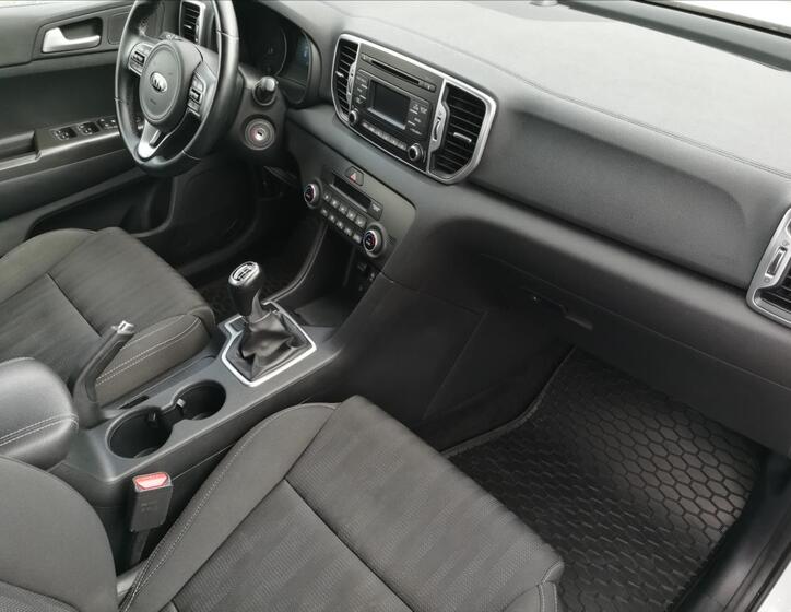 KIA Sportage 12