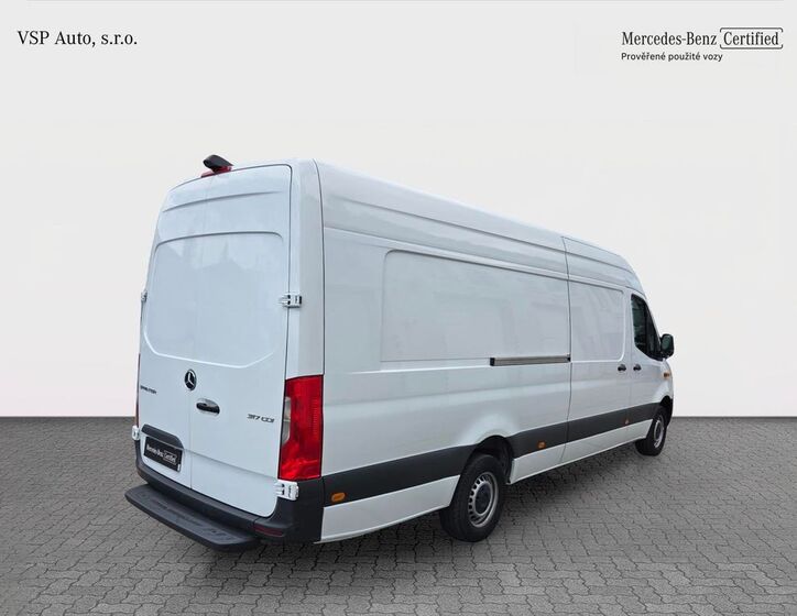 Mercedes-Benz Sprinter 5