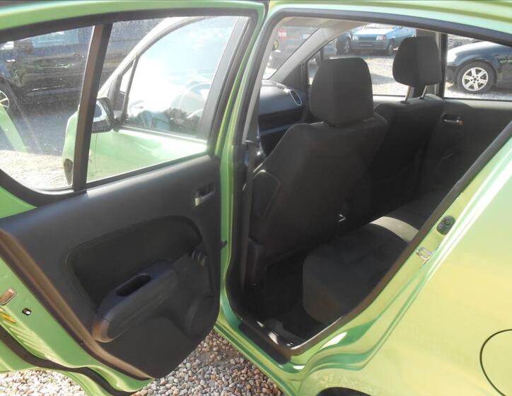 Opel Agila 15