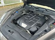 Porsche Cayenne 13