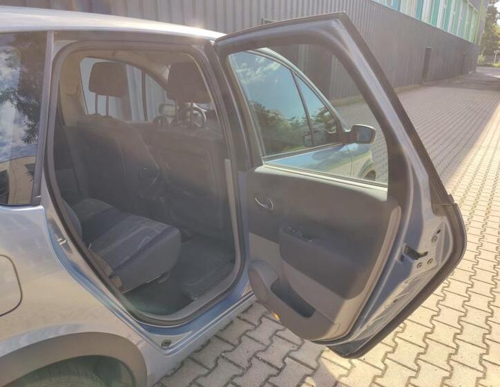 Renault Scénic 18