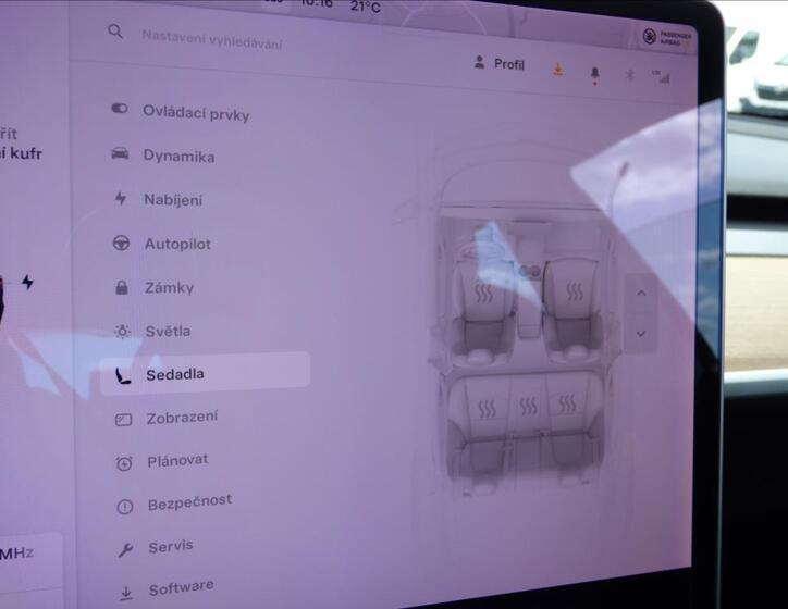 Tesla Model 3 17