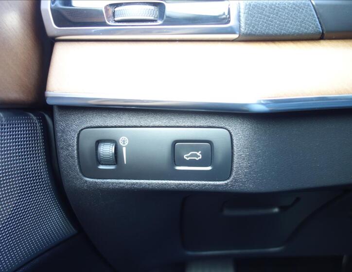 Volvo XC90 38