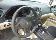 Lexus IS 220 16