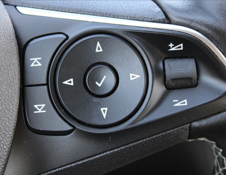 Opel Insignia 21