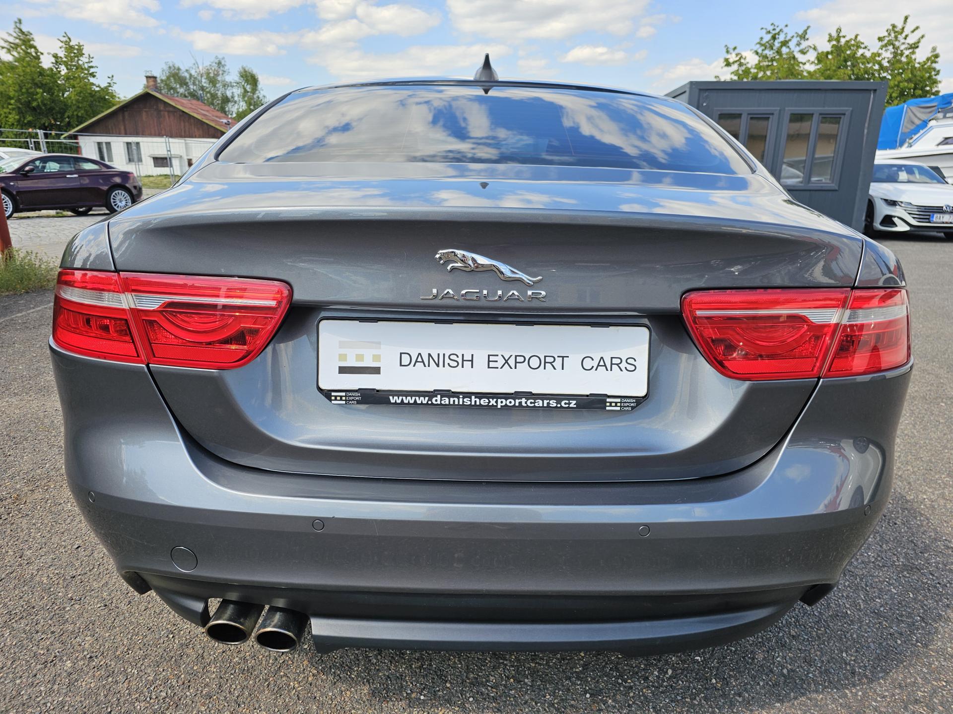 Jaguar XE