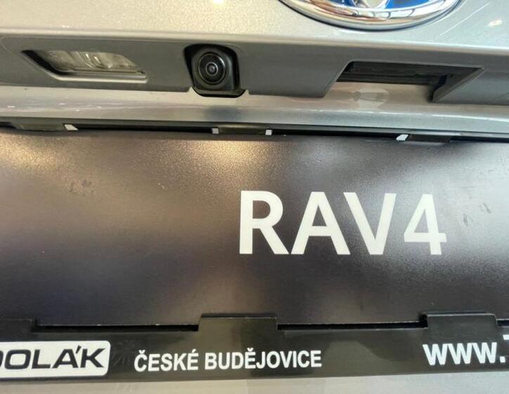 Toyota RAV4 12