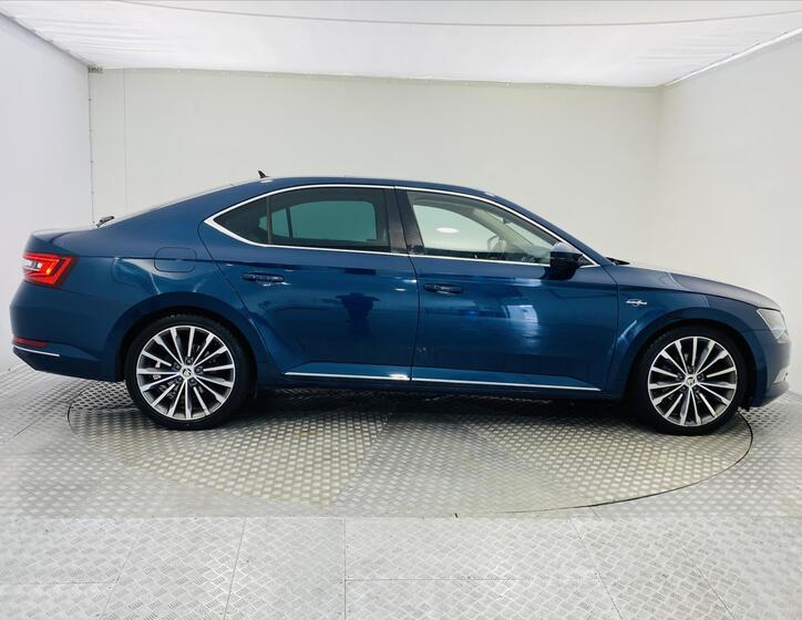 Škoda Superb 28