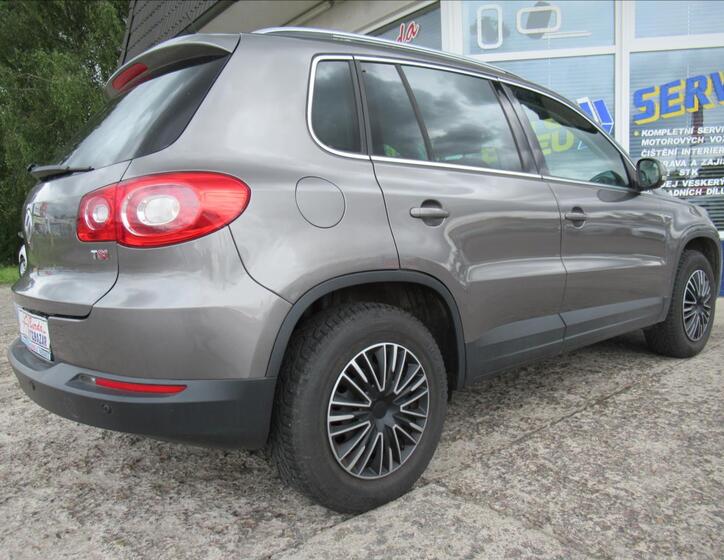 Volkswagen Tiguan 5