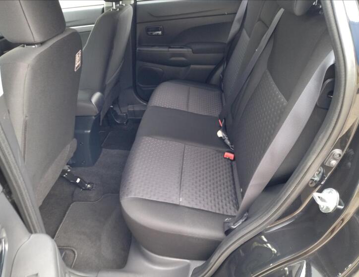 Mitsubishi ASX 15