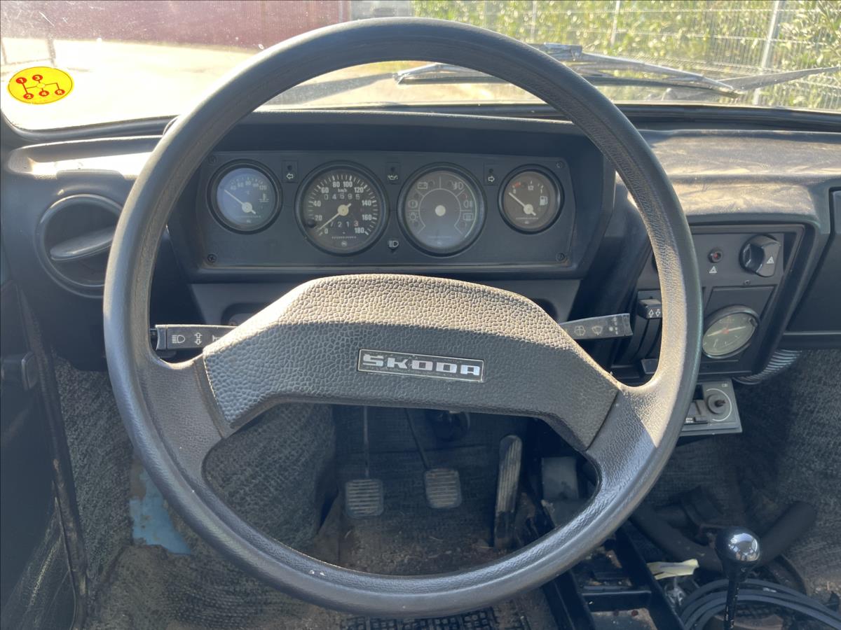 Škoda 105