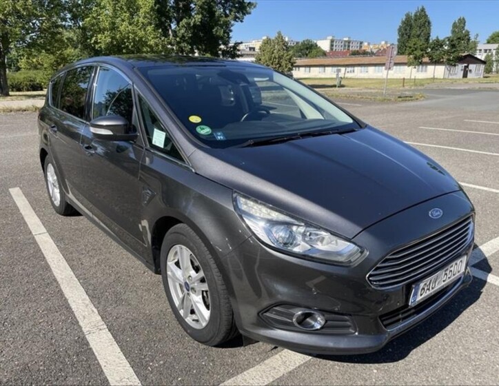 Ford S-MAX 4