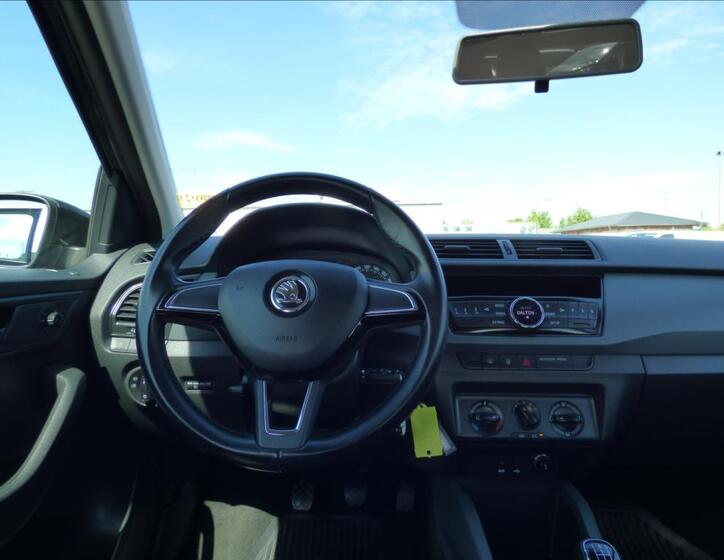 Škoda Fabia 15
