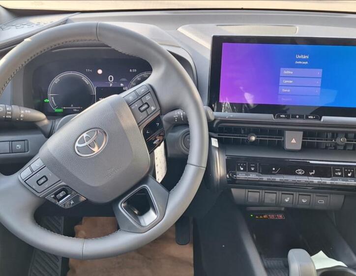 Toyota C-HR 9
