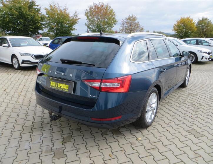 Škoda Superb 10